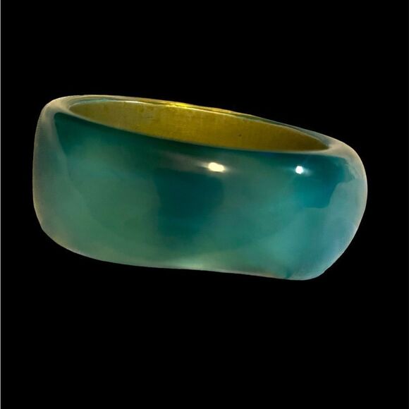 Vintage Wide & Chunky Asymmetrical Bangle Bracelet in Variegated Turquoise. - Picture 2 of 4